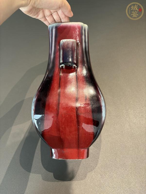 古玩陶瓷窯變紅釉貫耳尊瓶真品鑒賞圖