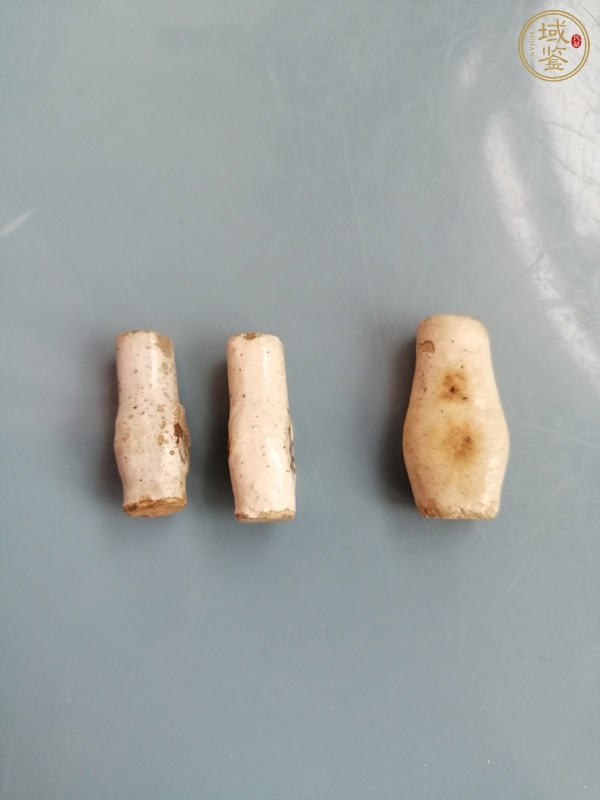 古玩陶瓷清代小瓶真品鑒賞圖