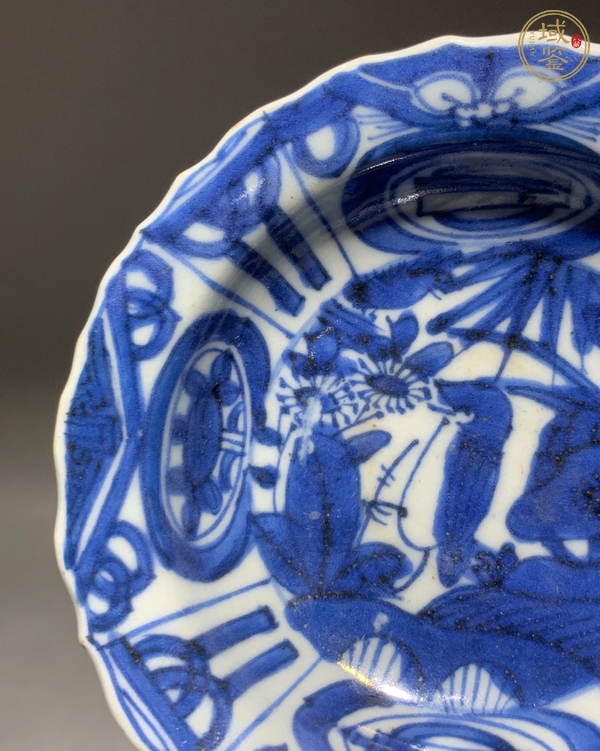 古玩陶瓷青花盤真品鑒賞圖
