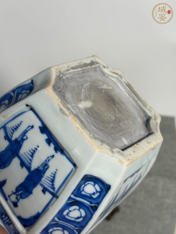 古玩陶瓷青花四方倭角花盆真品鑒賞圖