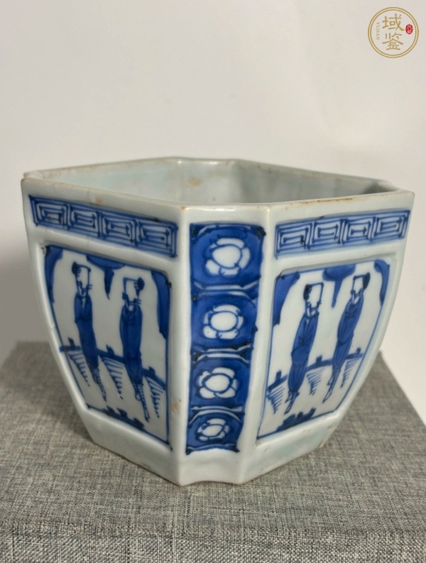 古玩青花四方倭角花盆真品鑒賞圖