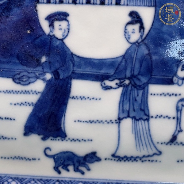 古玩陶瓷人物紋青花盤真品鑒賞圖