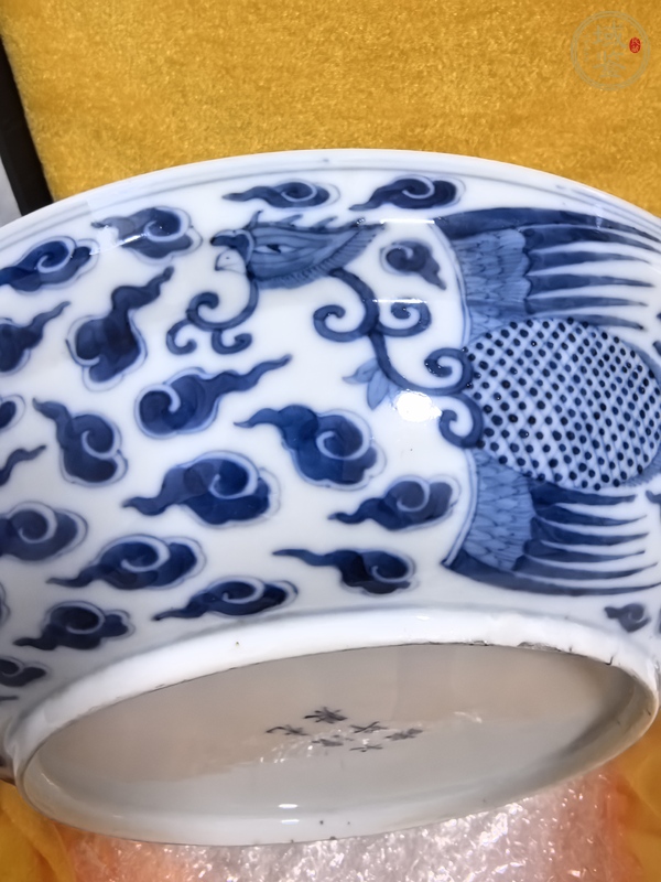 古玩陶瓷青花對頭鳳紋盤真品鑒賞圖