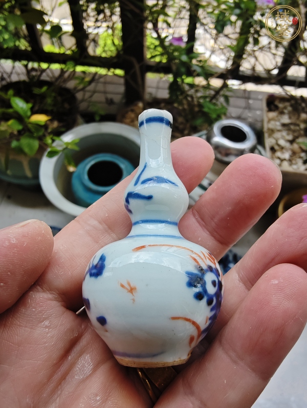 古玩陶瓷康熙青花加彩葫蘆瓶真品鑒賞圖