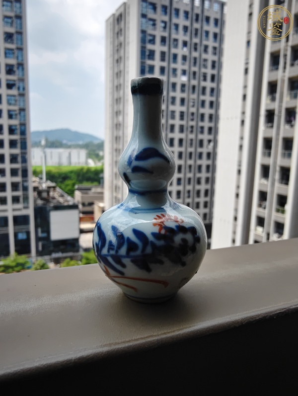 古玩陶瓷康熙青花加彩葫蘆瓶真品鑒賞圖