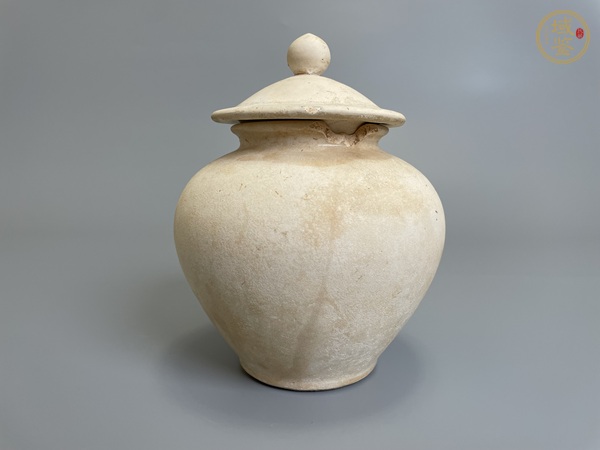 古玩陶瓷鞏縣窯白釉萬年罐真品鑒賞圖