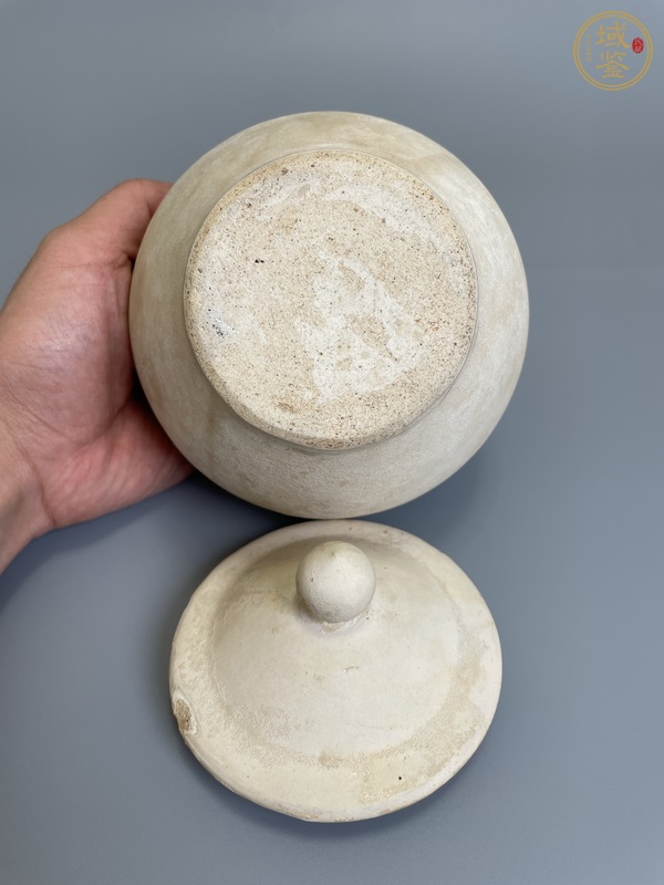 古玩陶瓷鞏縣窯白釉萬年罐真品鑒賞圖