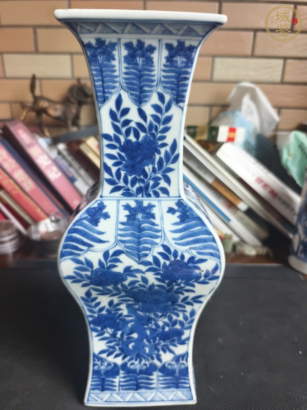 古玩光緒青花方型鳳尾尊真品鑒賞圖
