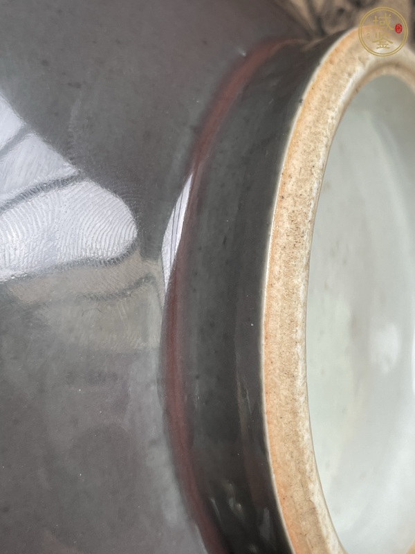 古玩陶瓷紅釉瓶真品鑒賞圖