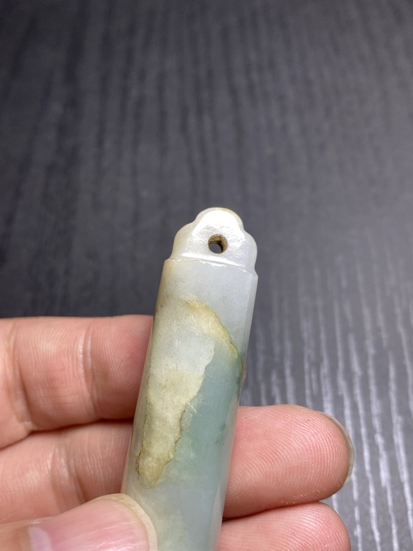 古玩玉器清代翡翠雕“素紋翎管”拍賣，當前價格8000元