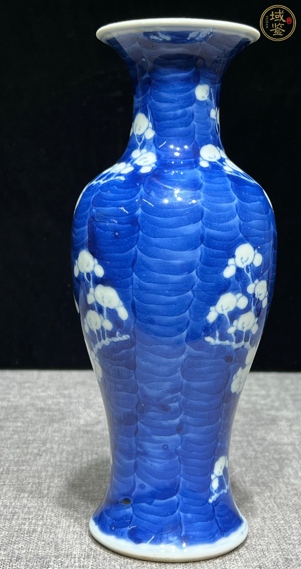 古玩陶瓷青花留白冰梅紋觀音瓶真品鑒賞圖