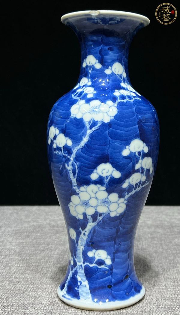 古玩陶瓷青花留白冰梅紋觀音瓶真品鑒賞圖