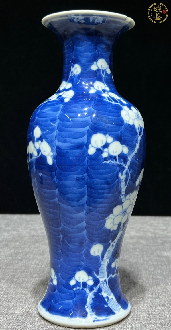 古玩陶瓷青花留白冰梅紋觀音瓶真品鑒賞圖