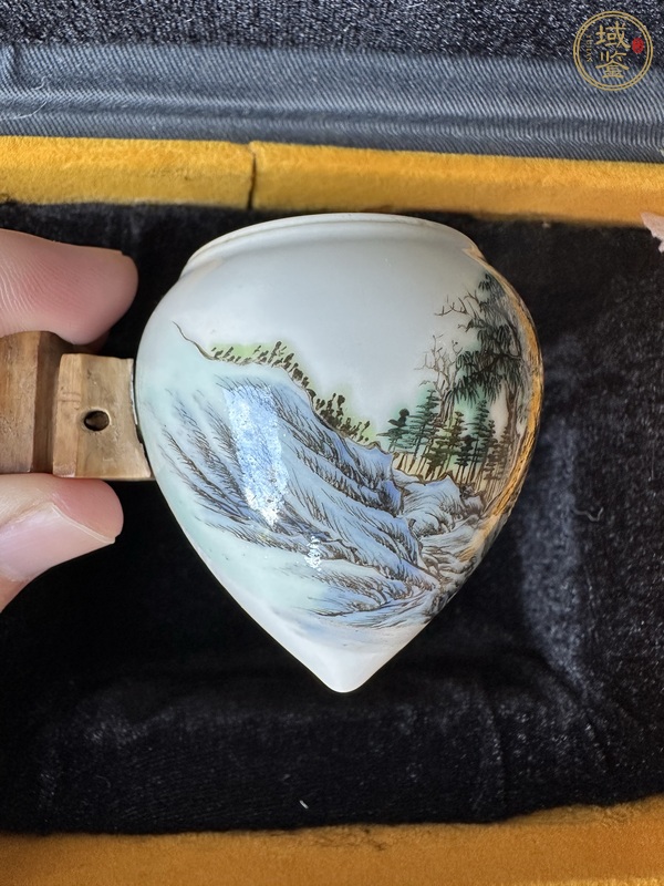 古玩陶瓷粉彩鳥食罐真品鑒賞圖