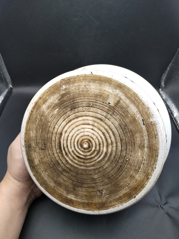 古玩陶瓷同治粉彩人物故事紋折沿盆拍賣，當前價格4000元