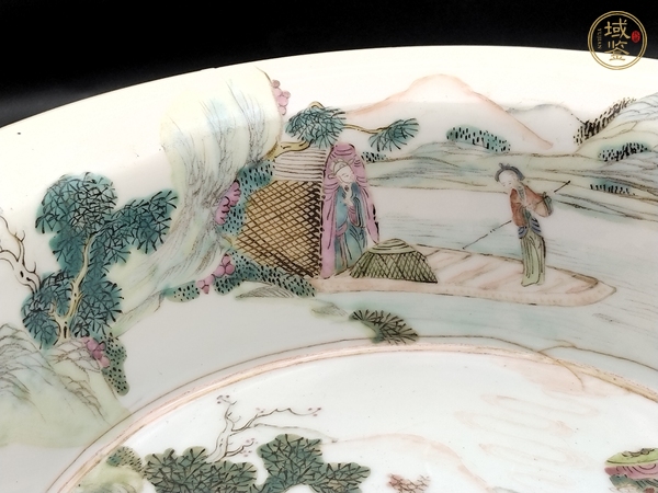 古玩陶瓷粉彩人物故事紋折沿盆真品鑒賞圖