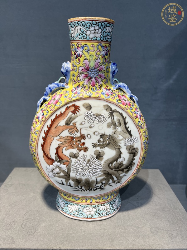 古玩粉彩抱月瓶真品鑒賞圖