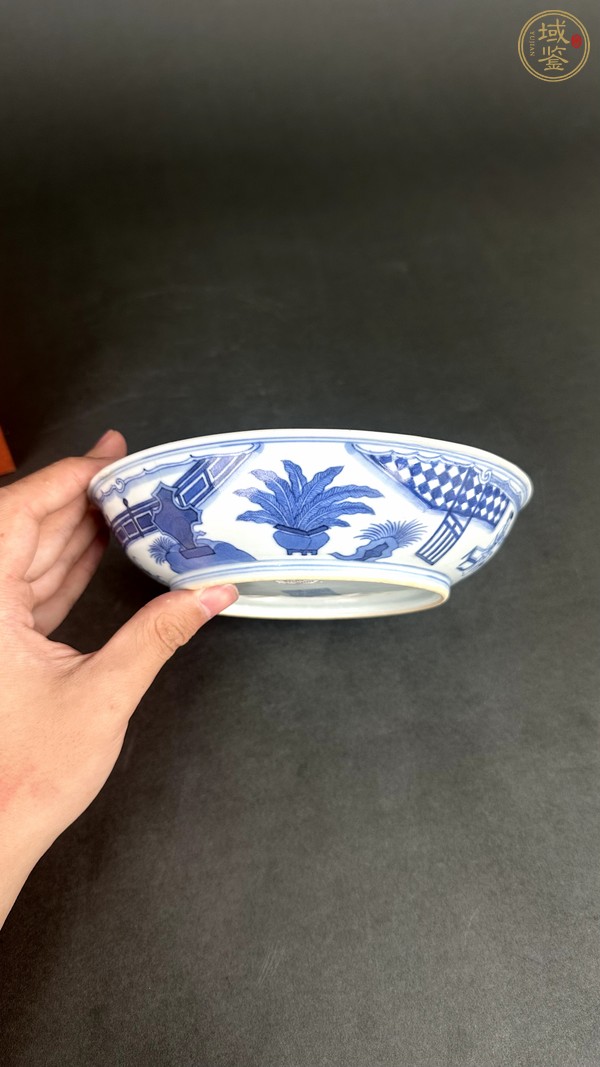 古玩陶瓷青花人物盤真品鑒賞圖