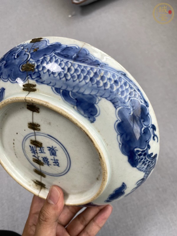 古玩陶瓷青花龍紋盤真品鑒賞圖