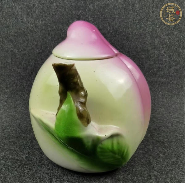 古玩陶瓷壽桃型茶壺真品鑒賞圖