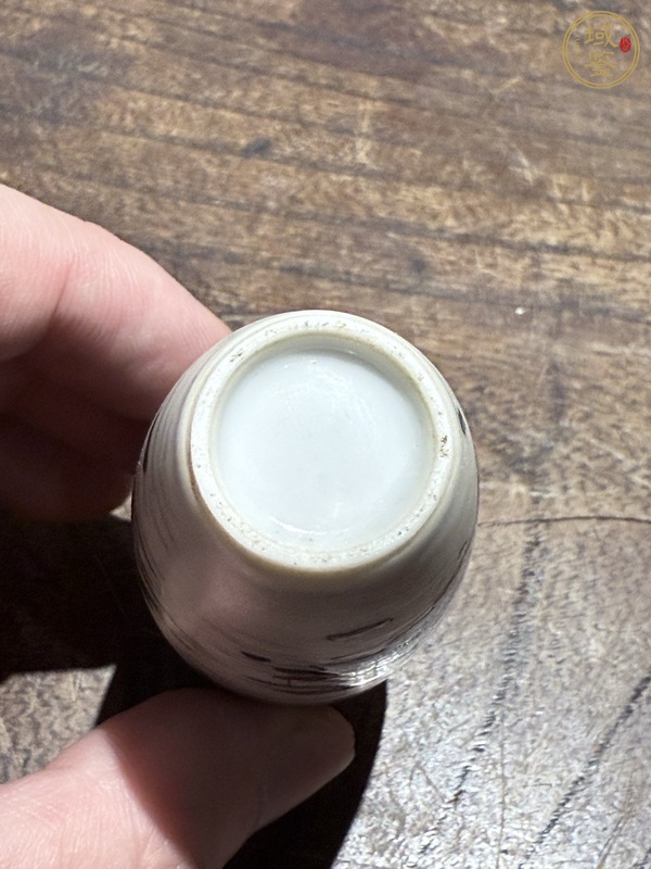 古玩陶瓷粉彩鼻煙壺真品鑒賞圖