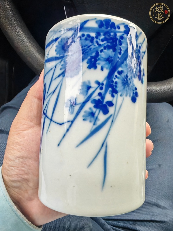 古玩陶瓷青花蟲草紋筆筒真品鑒賞圖