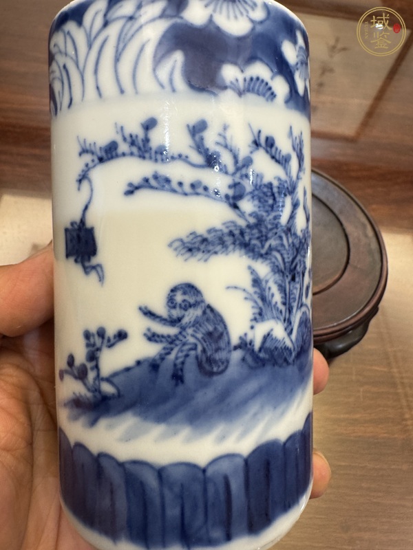 古玩陶瓷清光緒 青花封侯圖筆筒真品鑒賞圖