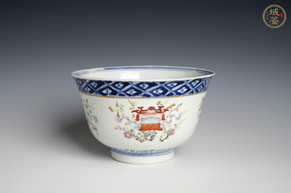 古玩清光緒·青花粉彩八寶紋碗真品鑒賞圖