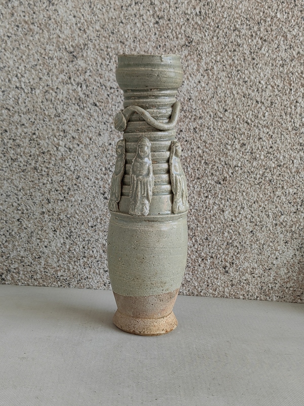 古玩陶瓷青白釉貼塑人物瓶拍賣，當前價格580元