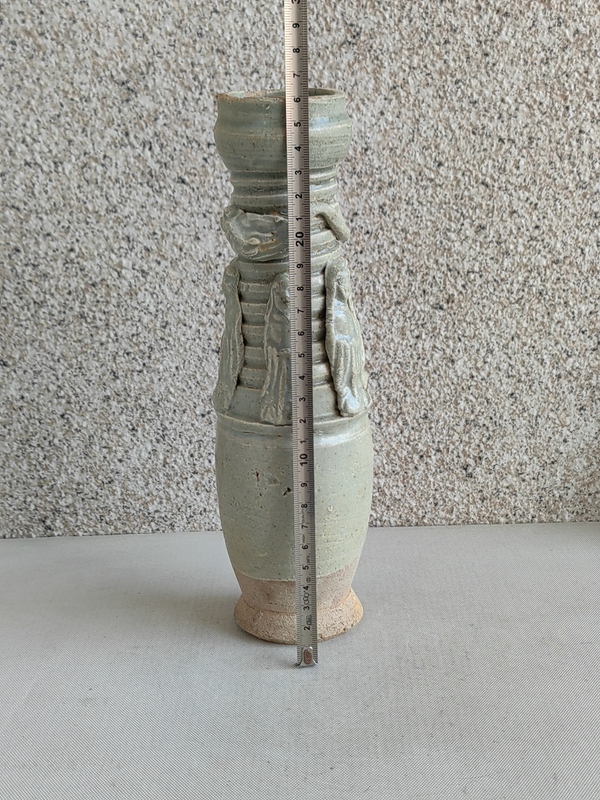 古玩陶瓷青白釉貼塑人物瓶拍賣，當前價格580元