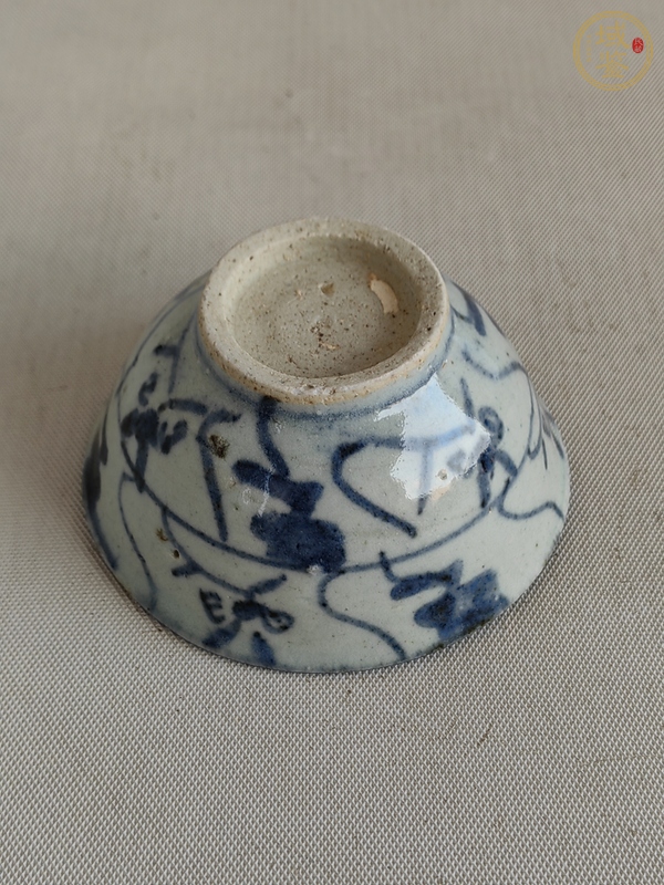 古玩陶瓷青花靈芝紋茶碗真品鑒賞圖