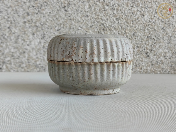 古玩陶瓷青白釉粉盒真品鑒賞圖