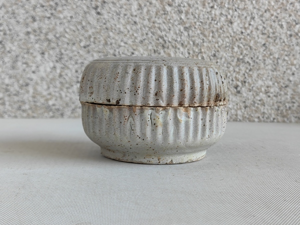 古玩陶瓷青白釉粉盒拍賣，當前價格1100元