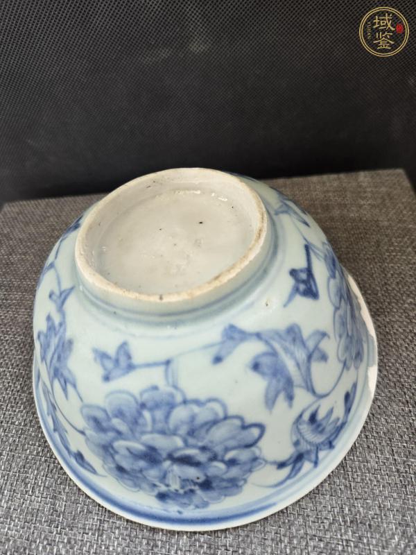 古玩陶瓷花卉紋青花碗真品鑒賞圖