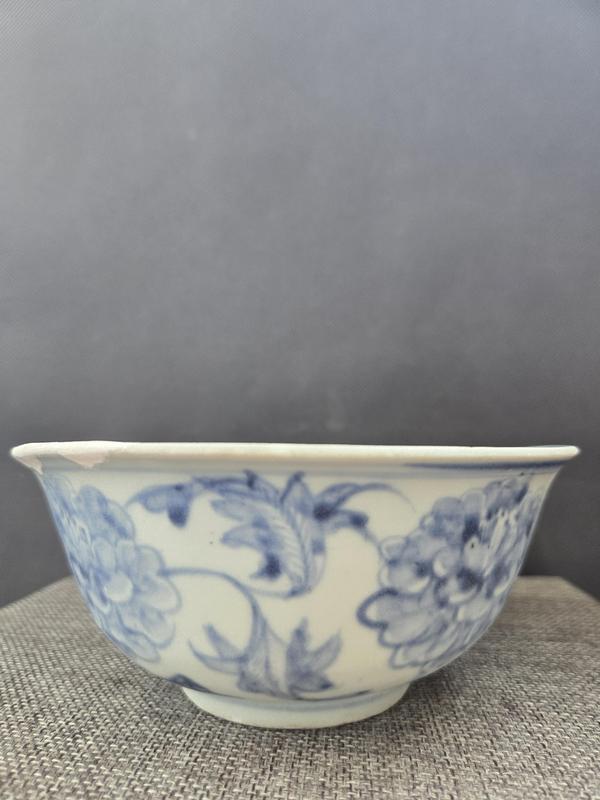 古玩陶瓷眀代成化牡丹紋青花碗拍賣,當前價格2500元
