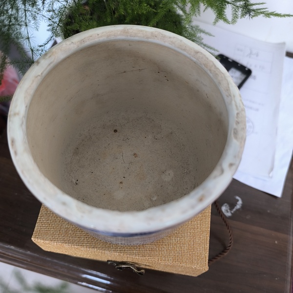 古玩陶瓷青花纏枝花卉紋三足爐拍賣，當(dāng)前價格3600元