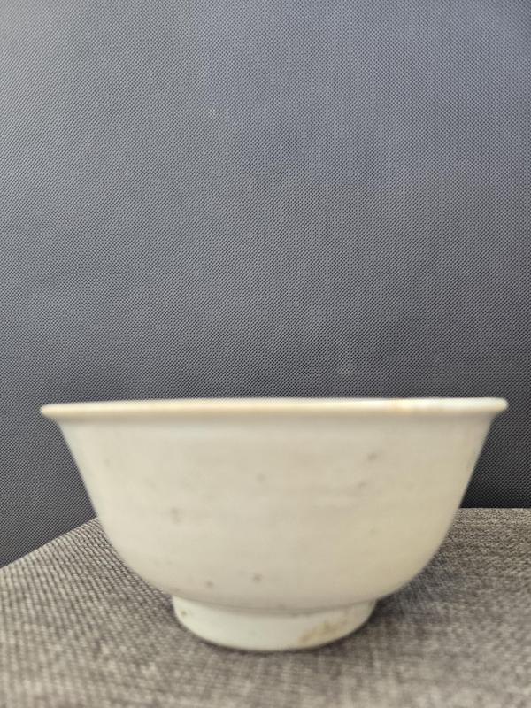 古玩陶瓷明中期白釉碗拍賣，當前價格2500元