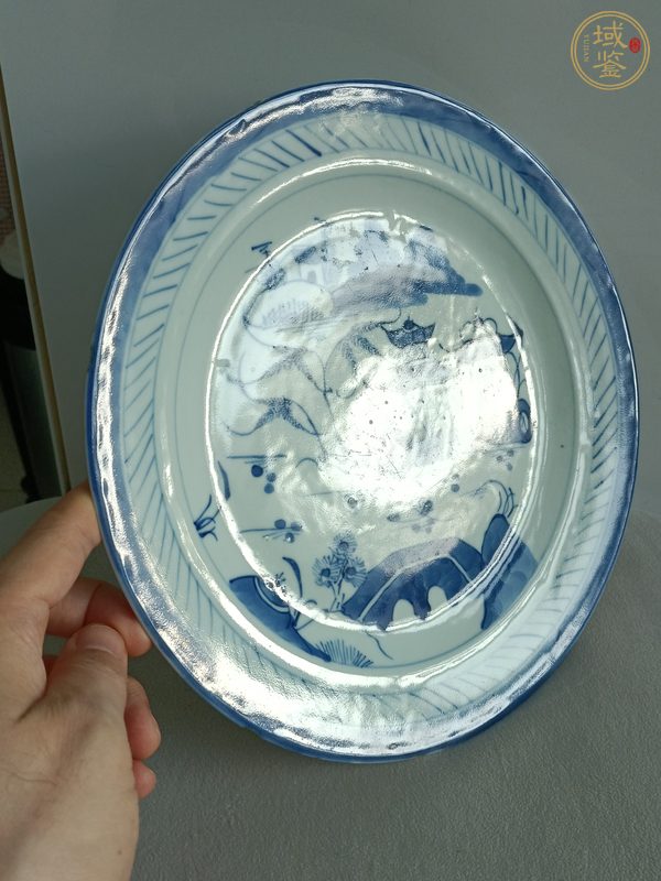 古玩陶瓷青花亭臺樓閣山水紋盤真品鑒賞圖