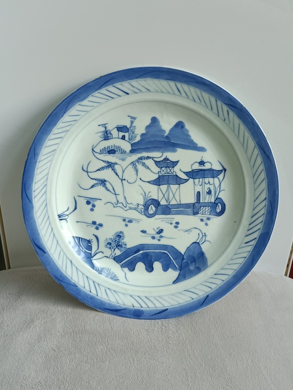 古玩陶瓷青花亭臺樓閣山水紋盤拍賣，當前價格388元