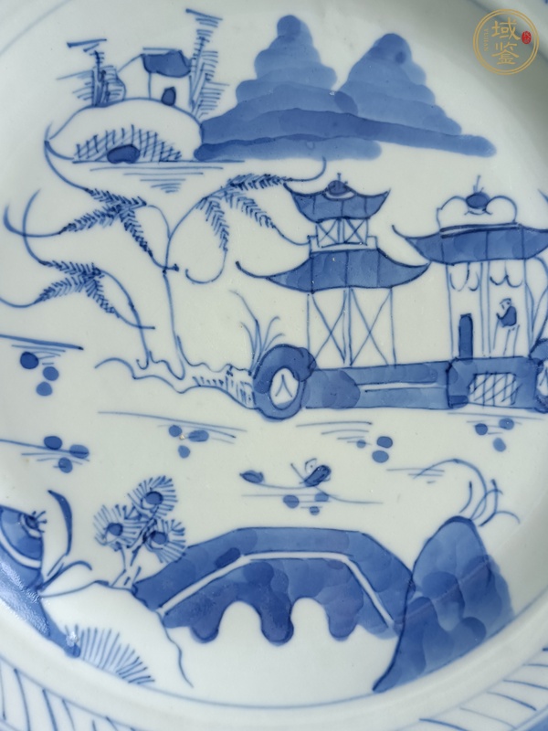 古玩陶瓷青花亭臺樓閣山水紋盤真品鑒賞圖