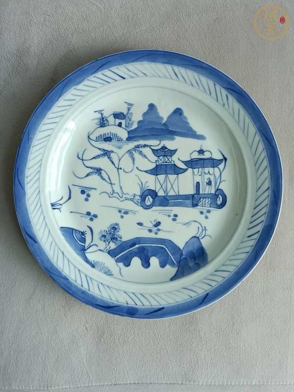 古玩陶瓷青花亭臺樓閣山水紋盤真品鑒賞圖