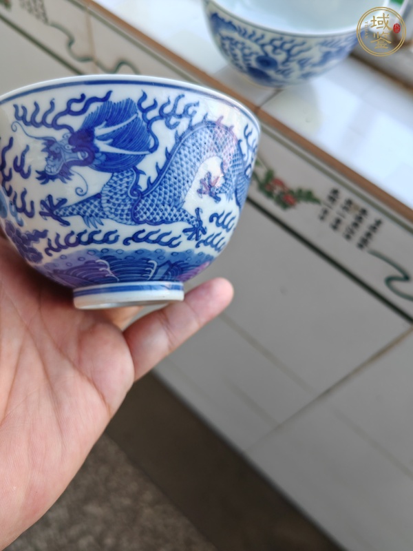 古玩陶瓷現(xiàn)代仿光緒青花龍紋碗真品鑒賞圖