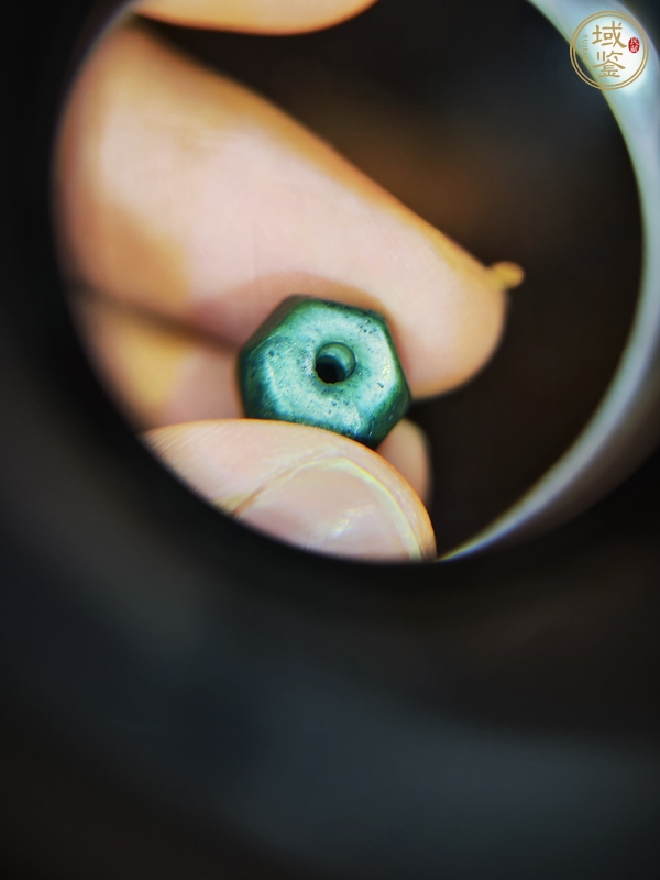 古玩雞肝瑪瑙珠真品鑒賞圖