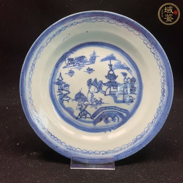 古玩樓臺亭閣山水紋青花盤真品鑒賞圖