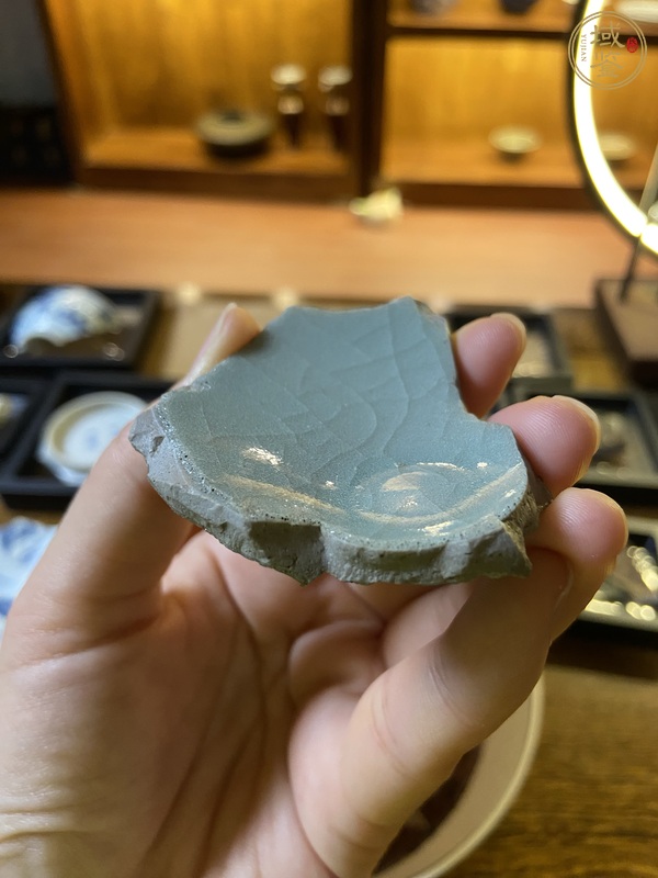 古玩陶瓷南宋龍泉窯黒胎盞標本真品鑒賞圖