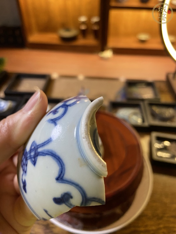 古玩陶瓷青花花卉紋標本真品鑒賞圖