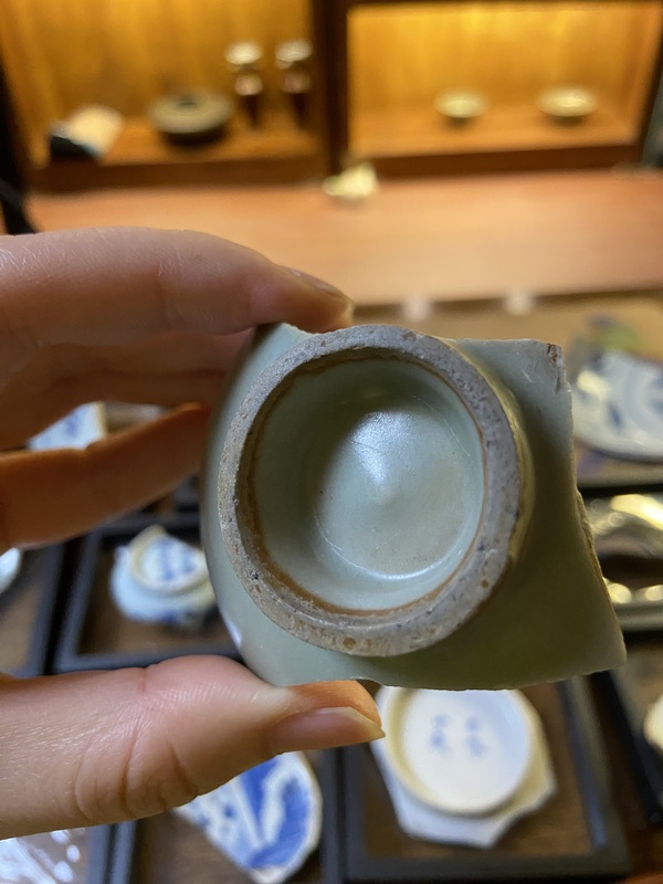 古玩陶瓷龍泉青瓷標(biāo)本拍賣，當(dāng)前價(jià)格3600元
