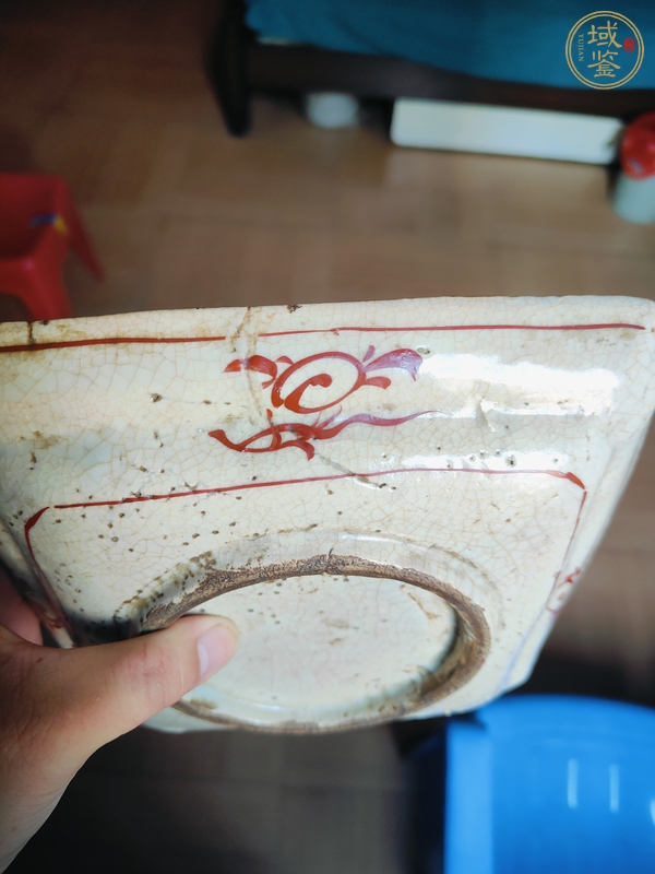 古玩陶瓷紅綠彩麒麟鳳紋盤(pán)真品鑒賞圖