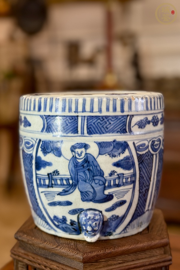 古玩陶瓷人物紋青花香爐真品鑒賞圖