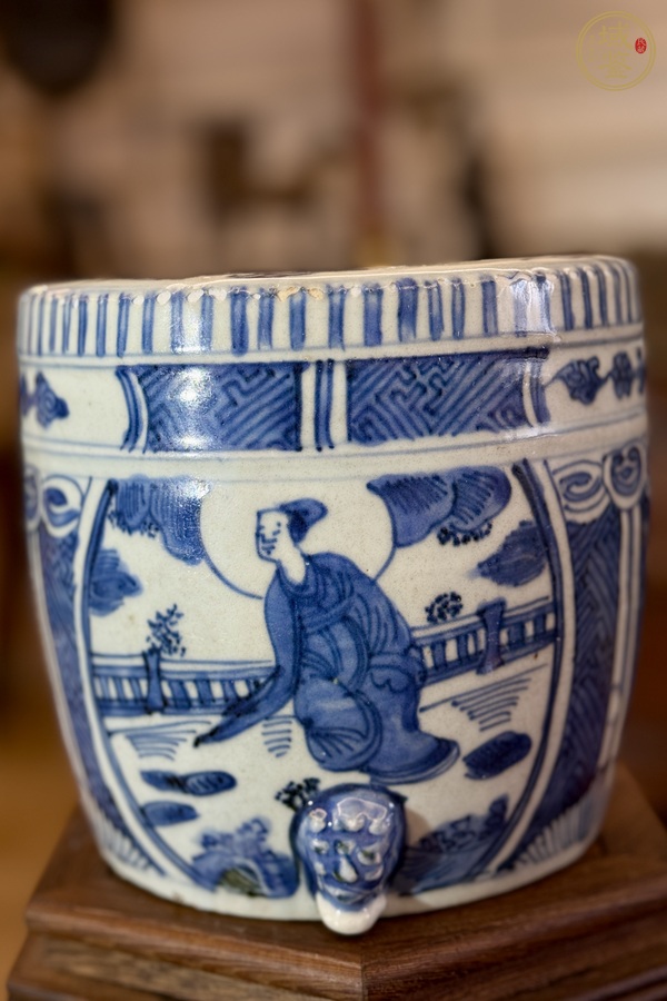古玩陶瓷人物紋青花香爐真品鑒賞圖